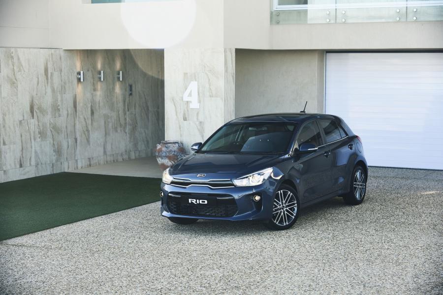  Kia Rio 2017 года  (ZA) (фото 38 из 40)